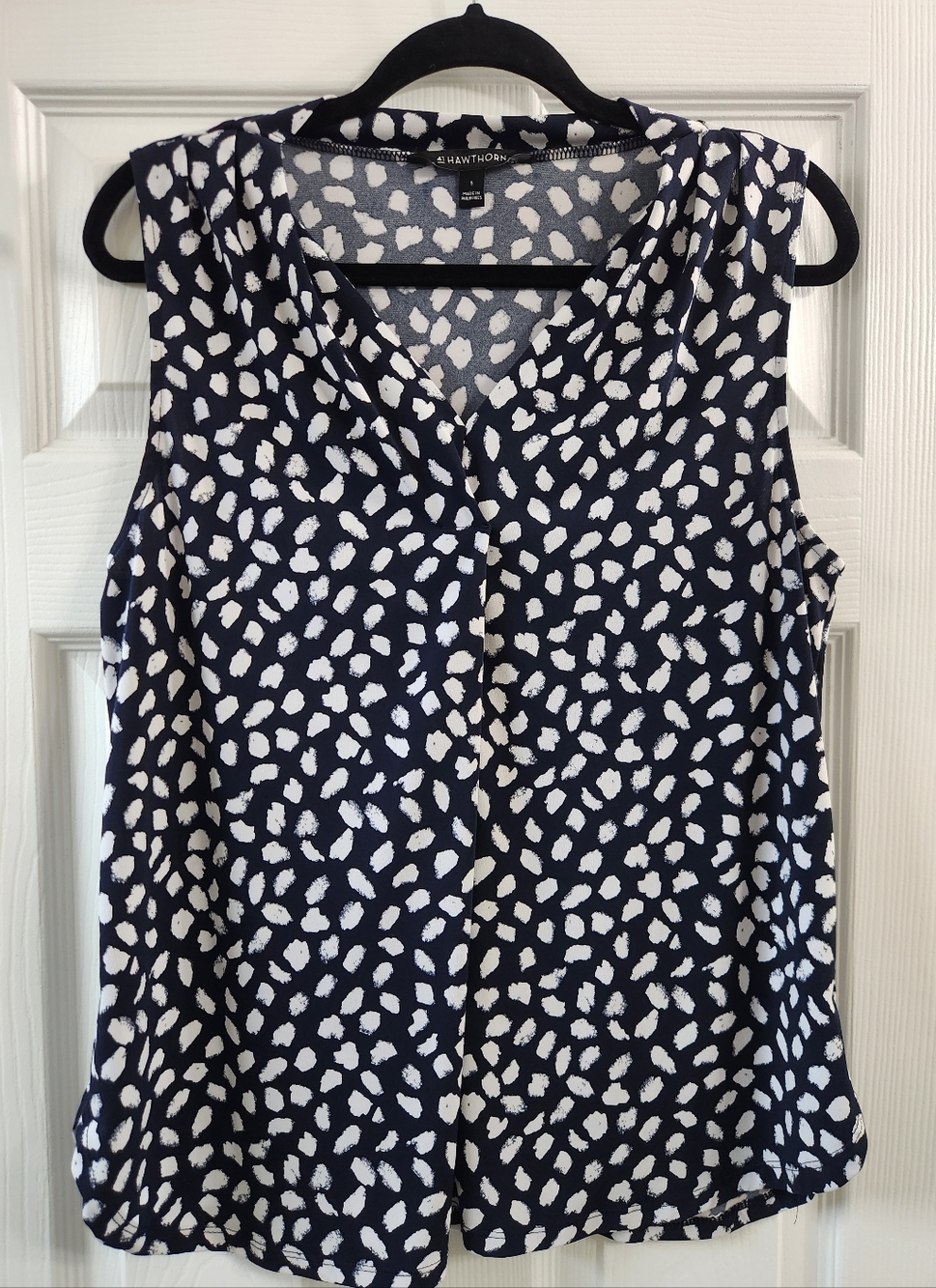 41 Hawthorn Navy and White Printed Sleeveless V-Neck Camisole